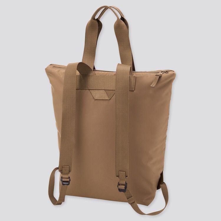 Webbing is important in backpack f3c8424f6980890c0065b565cd060187